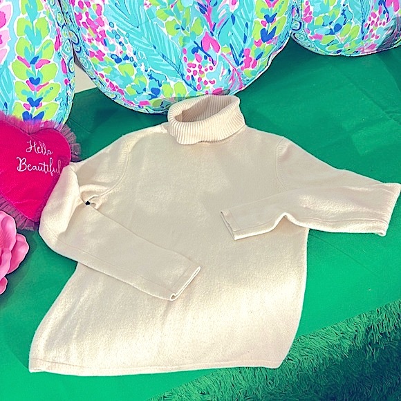 Lord & Taylor cashmere cream turtleneck sweater - Picture 1 of 4